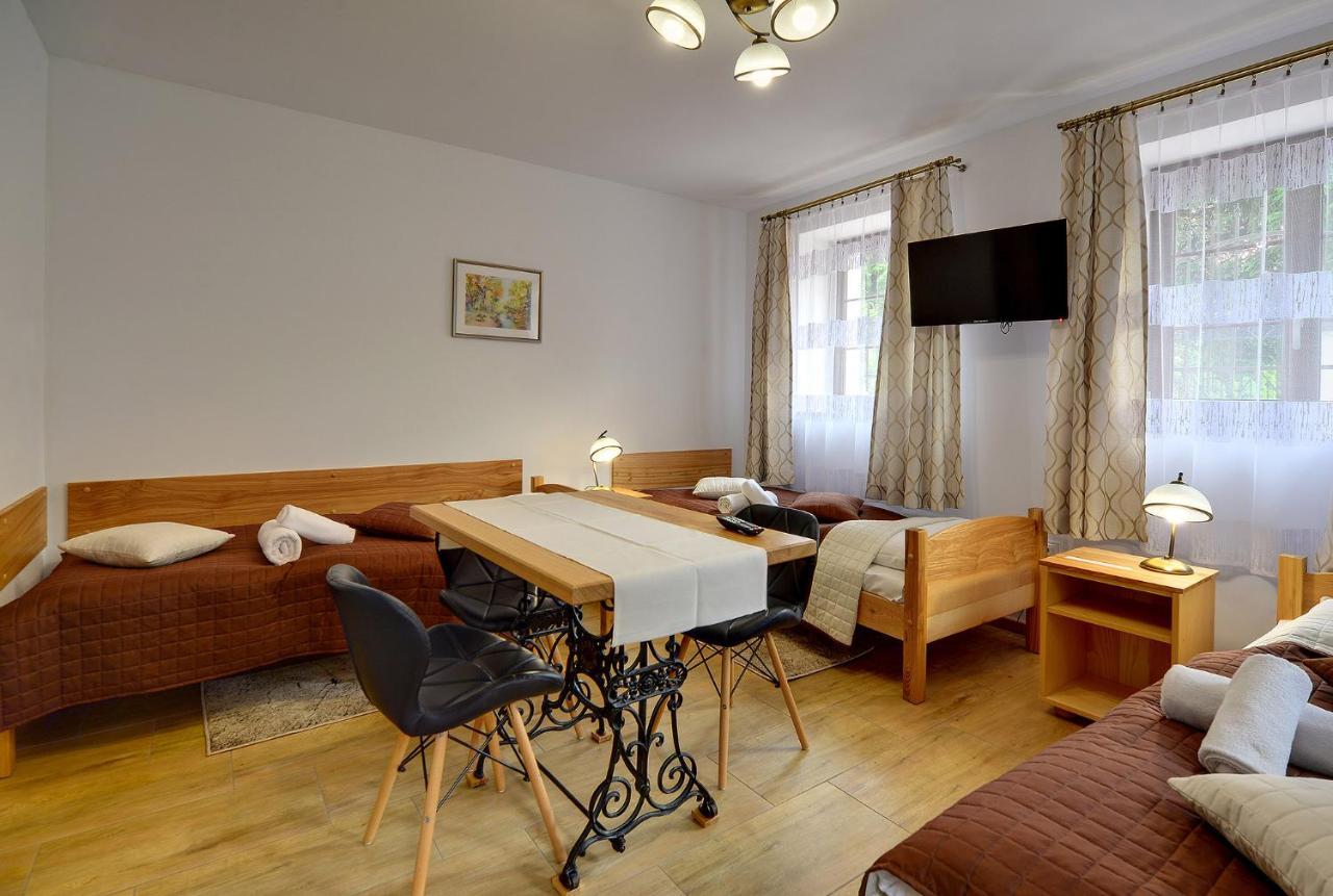 Dom Krawca - Pod Chojnikiem Apartment Jelenia Gora Ngoại thất bức ảnh