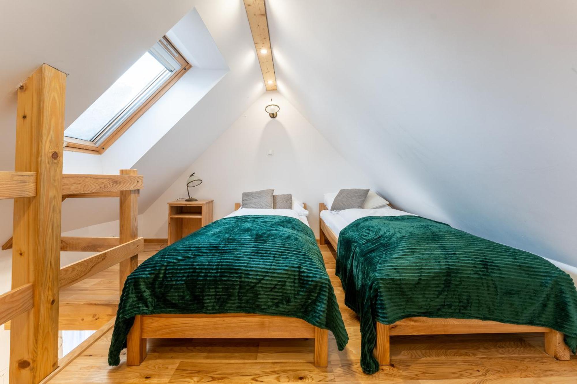 Dom Krawca - Pod Chojnikiem Apartment Jelenia Gora Ngoại thất bức ảnh