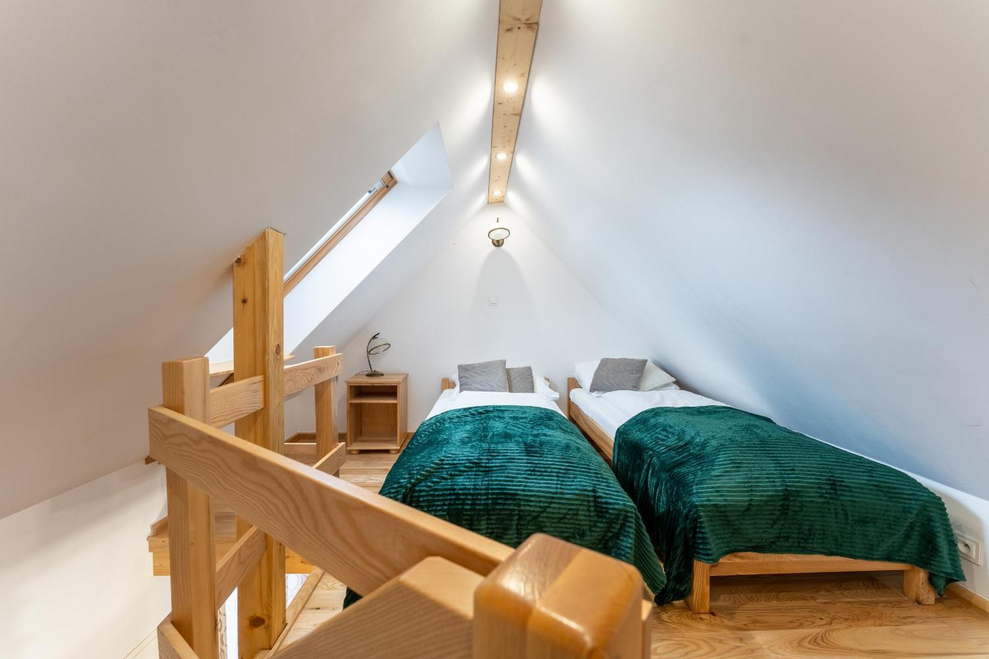 Dom Krawca - Pod Chojnikiem Apartment Jelenia Gora Ngoại thất bức ảnh