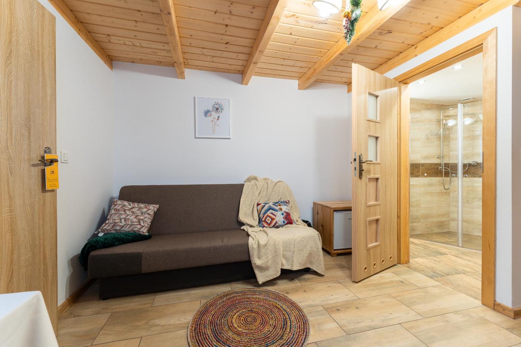 Dom Krawca - Pod Chojnikiem Apartment Jelenia Gora Ngoại thất bức ảnh