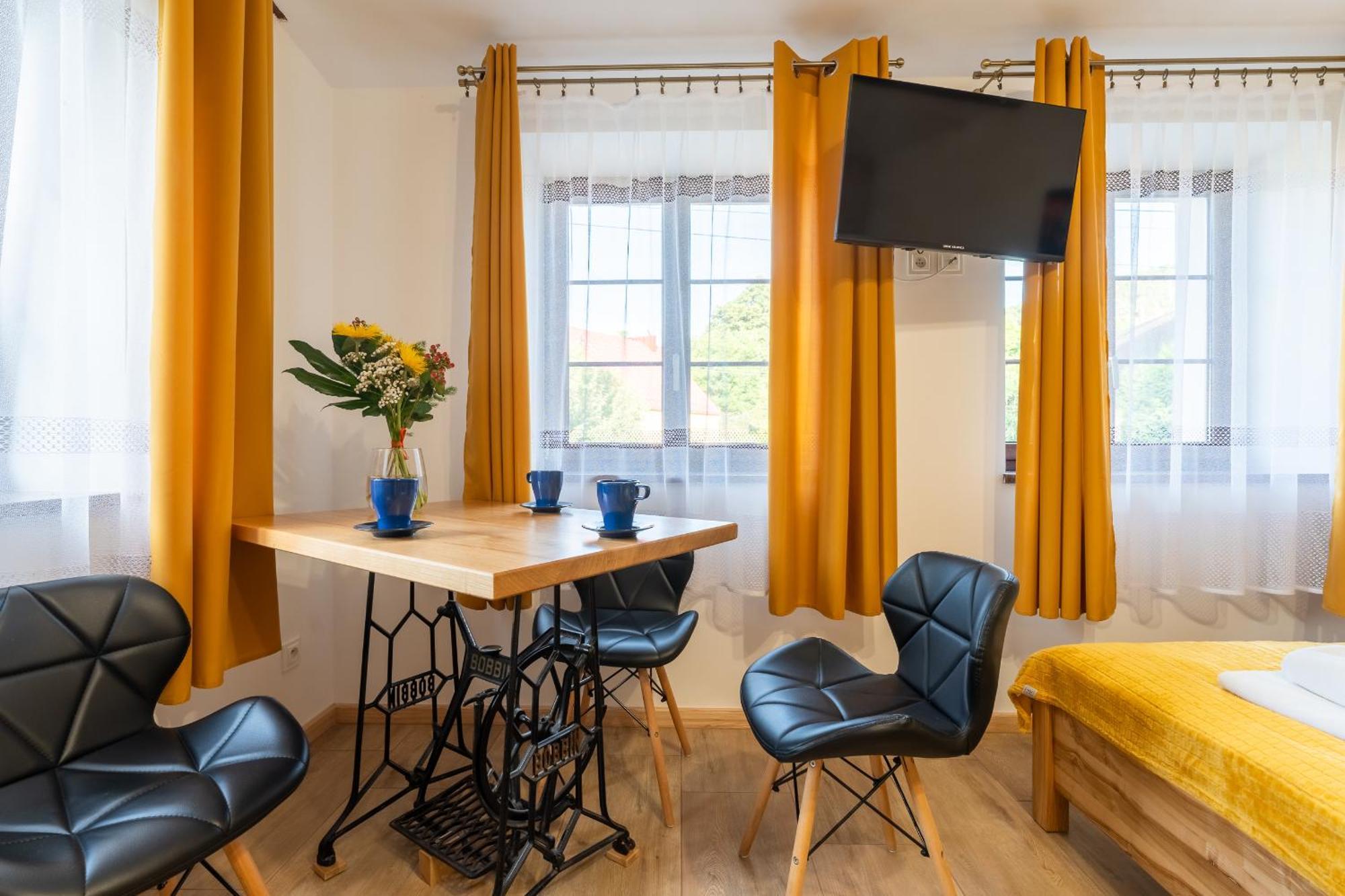Dom Krawca - Pod Chojnikiem Apartment Jelenia Gora Ngoại thất bức ảnh