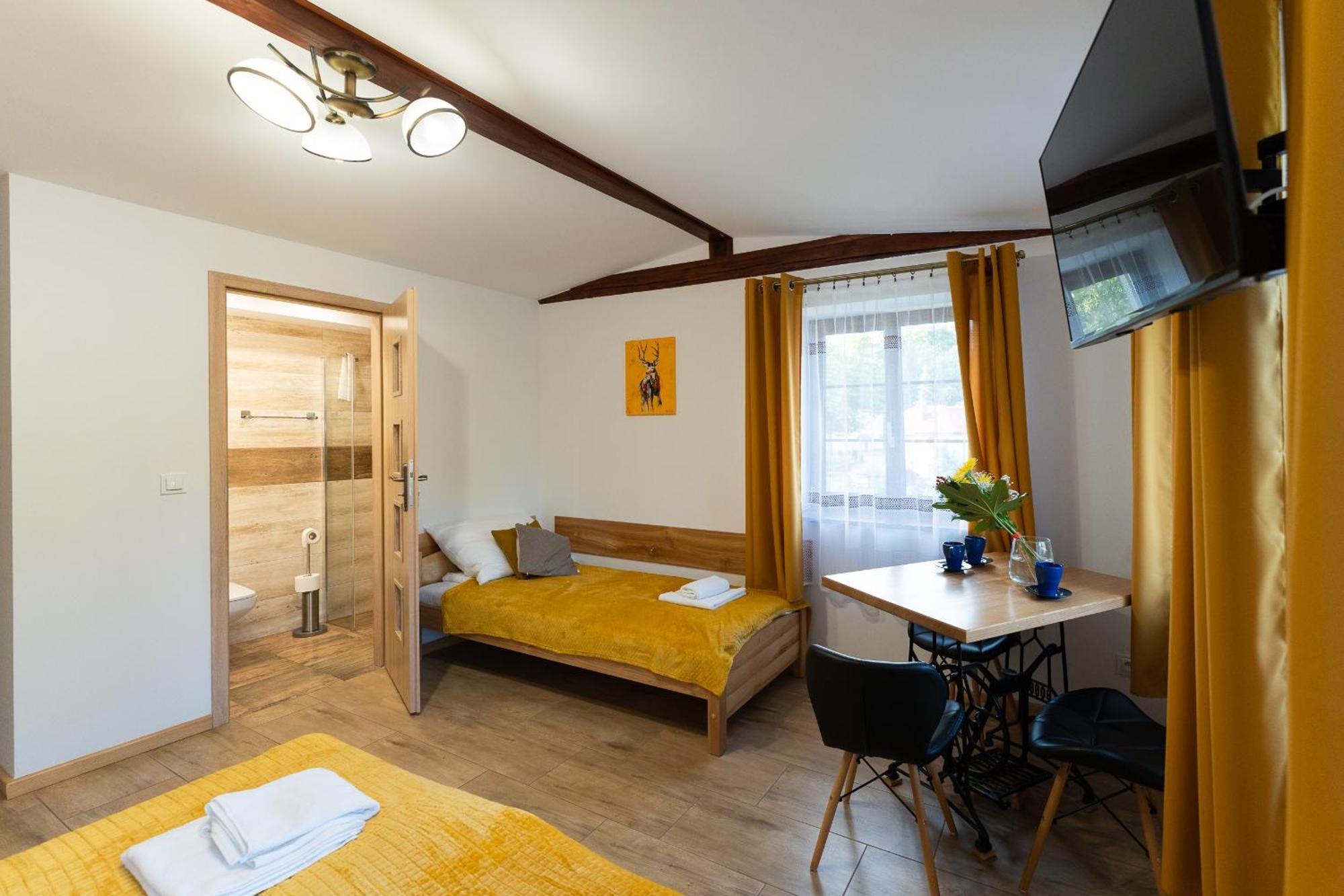 Dom Krawca - Pod Chojnikiem Apartment Jelenia Gora Ngoại thất bức ảnh
