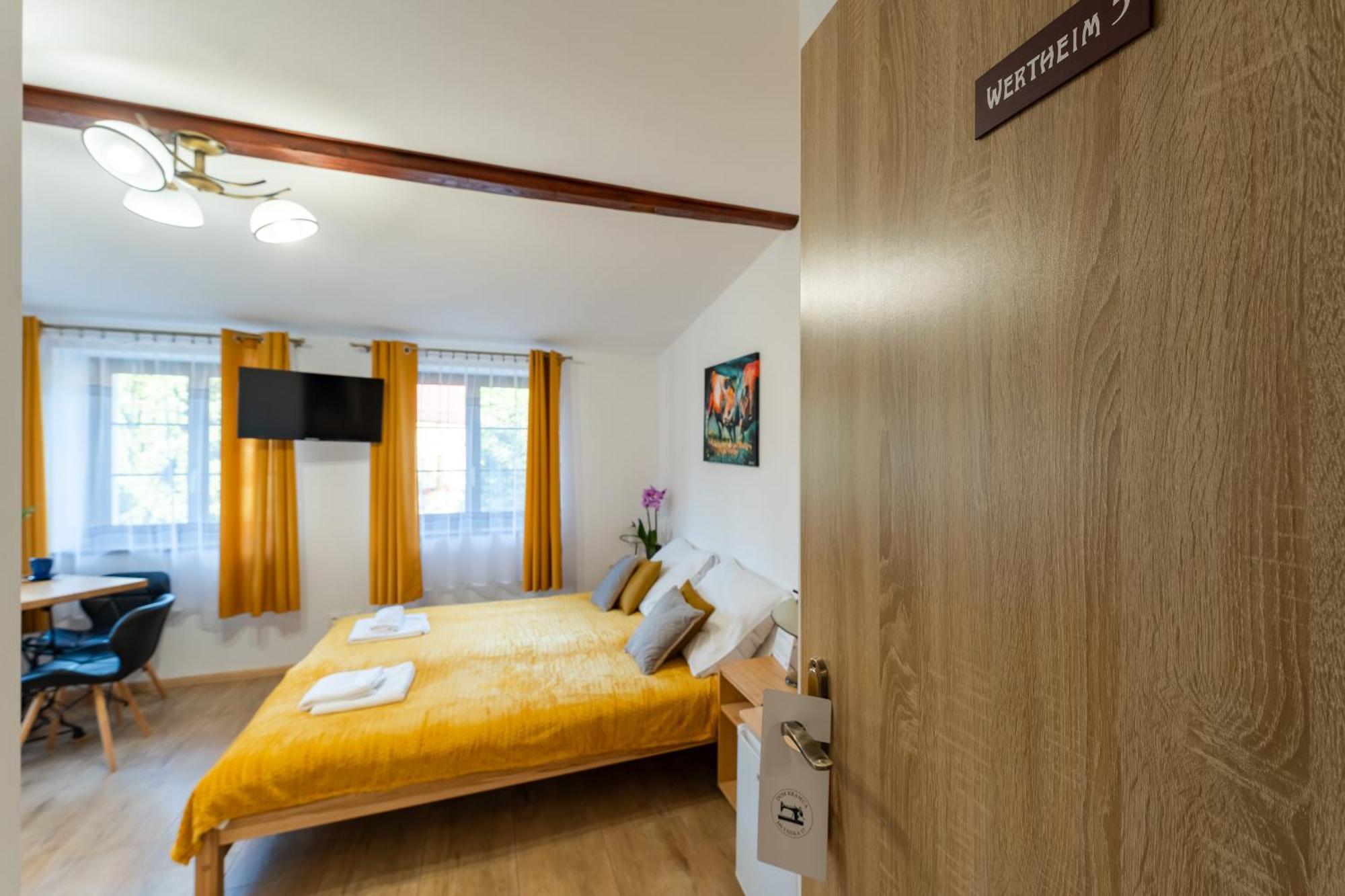 Dom Krawca - Pod Chojnikiem Apartment Jelenia Gora Ngoại thất bức ảnh