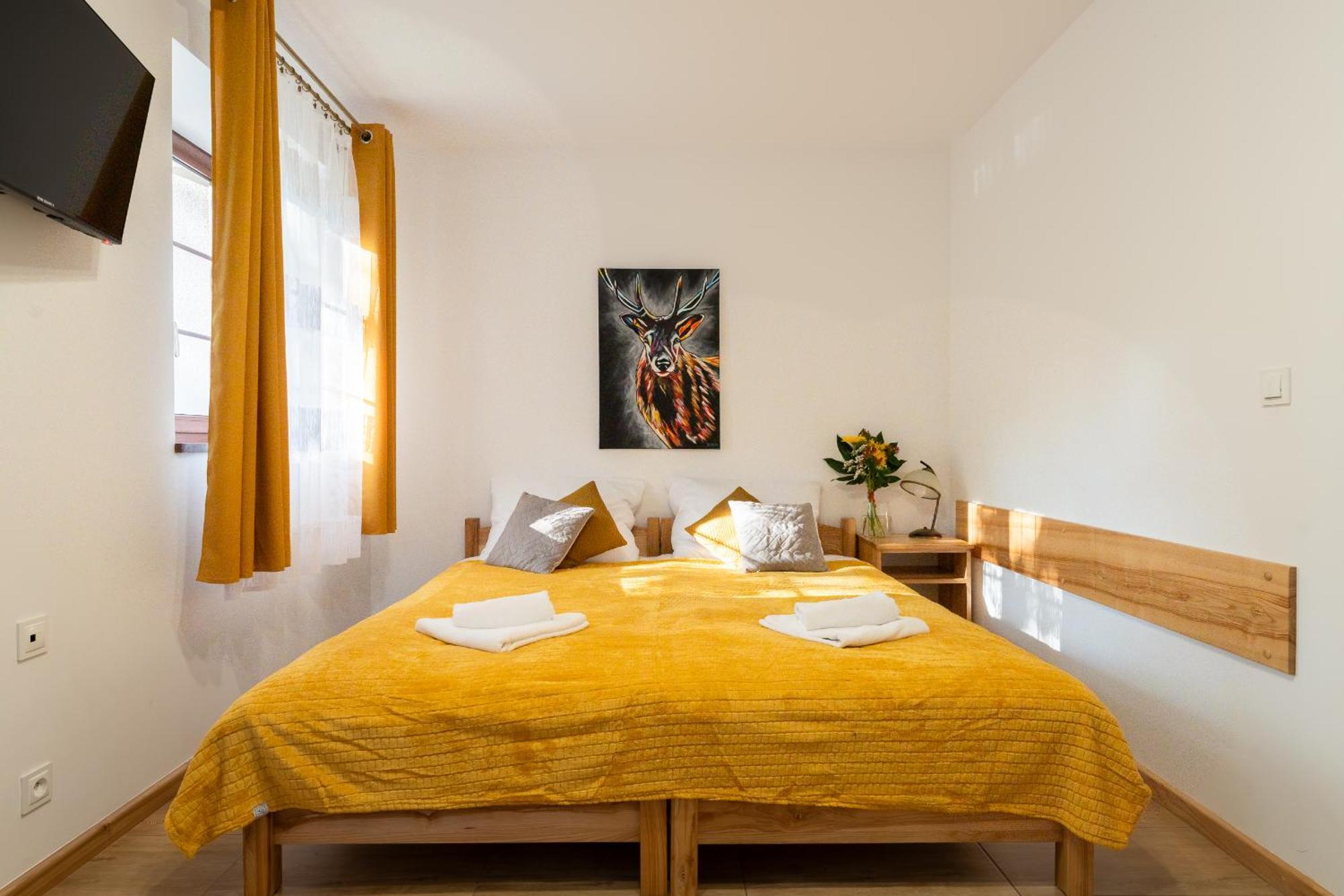 Dom Krawca - Pod Chojnikiem Apartment Jelenia Gora Ngoại thất bức ảnh