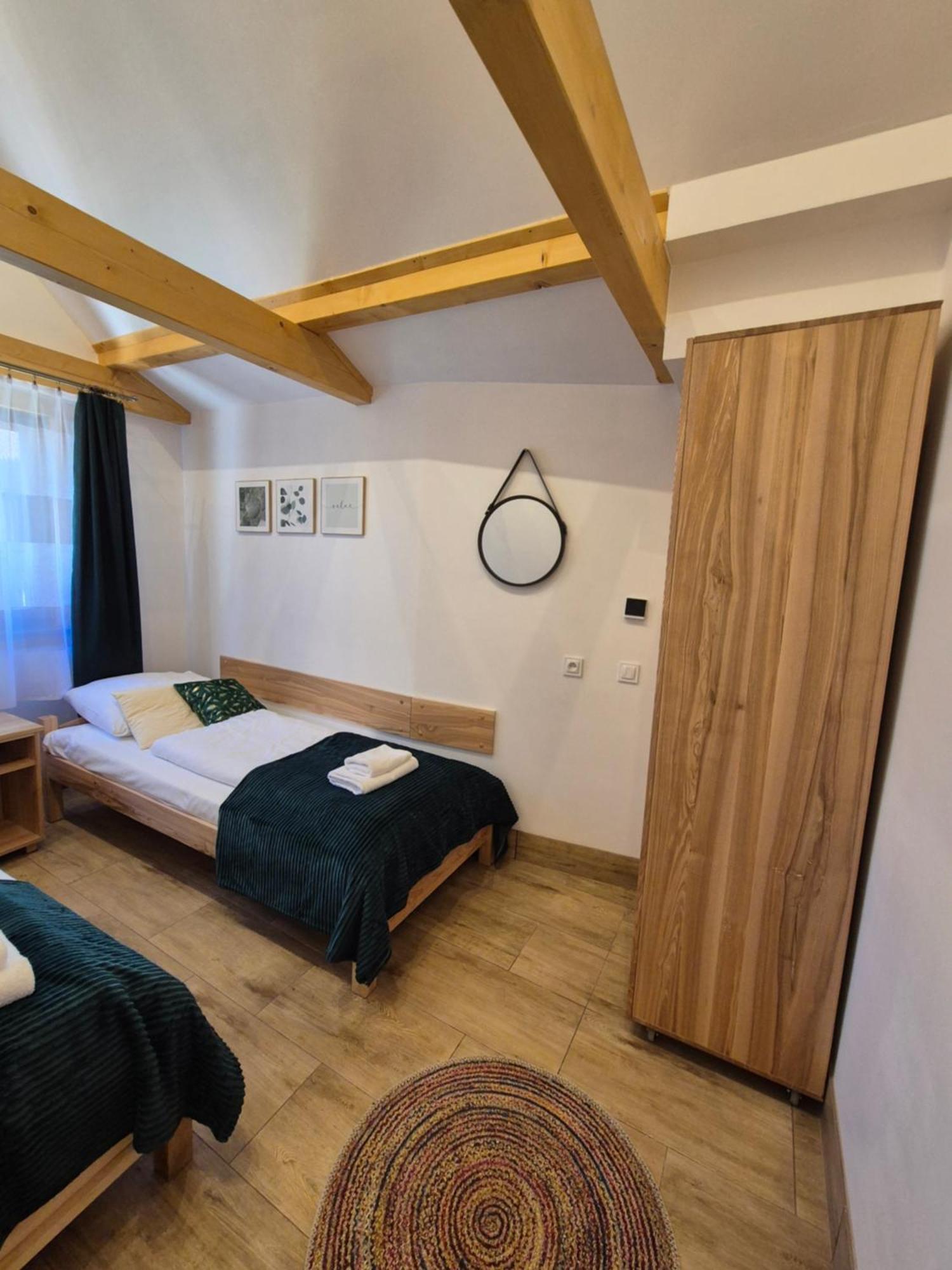 Dom Krawca - Pod Chojnikiem Apartment Jelenia Gora Ngoại thất bức ảnh